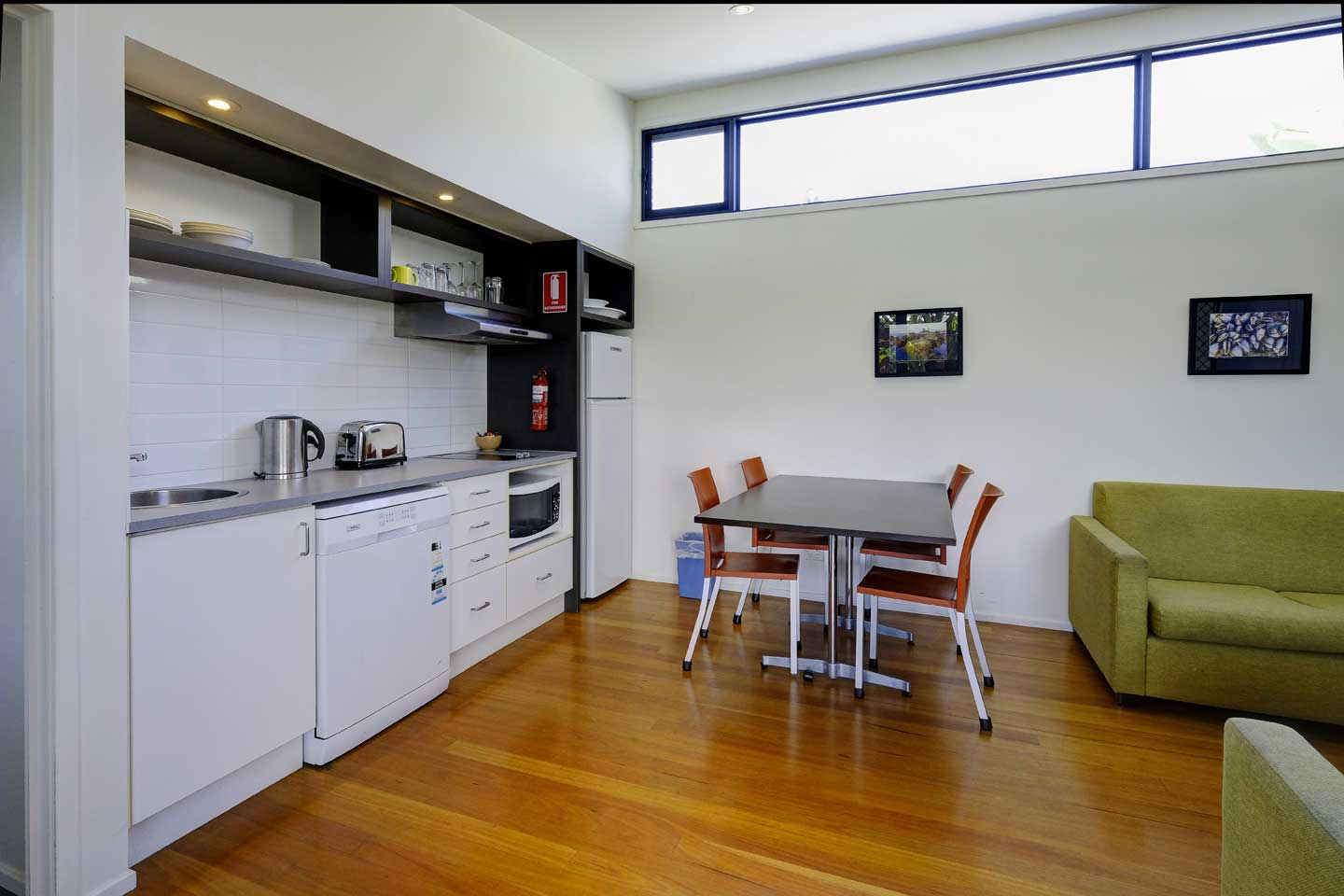 two-bedroom-kitchen