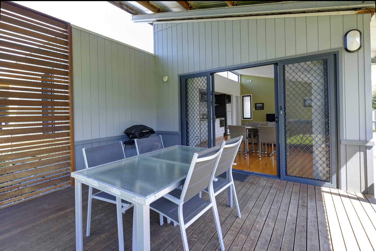 two-bedroom-resort-backyard